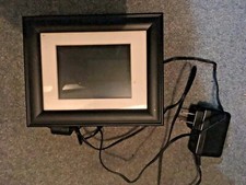 Pandigital photo frame