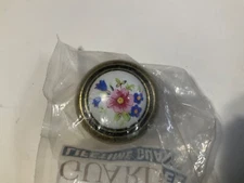 AMEROCK ALLISON 1 1/4 BRASS CERAMIC FLORAL CABINET KNOB PULL BP-76244-FWB