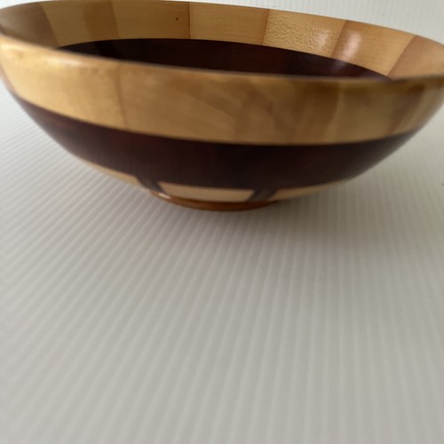 Beautiful Hand Turned Segmented Wooden Bowl Signed Phil 8.5 x 3 in Handcrafted - Picture 7 of 19
