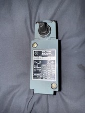 Allen-Bradley 802TAP Series F Oiltight Limit Switch