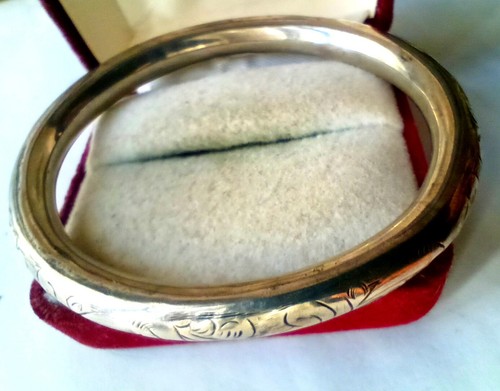 "FLOWERS" Vintage  ENGRAVED  FOLIAGE   STERLING  SILVER BANGLE   BRACELET - Picture 3 of 12