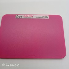 HELLO KITTY Sizzix Die Cut Tool RETIRED Sanrio Sitting Bow and Shoes 655872