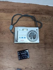 Olympus CAMEDIA D-630 Zoom 5.0MP Digital Camera Body Only