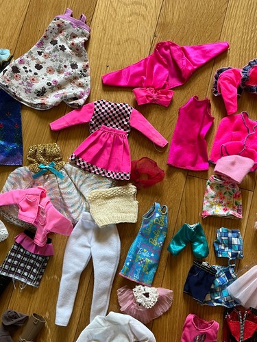 Lot of Vintage to Now Barbie & Smaller Dolls Neon Clothes Dresses Accessories - - Picture 14 of 24