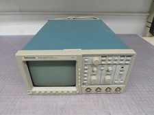TEKTRONIX TDS420 FOUR CHANNEL DIGITIZING OSCILLOSCOPE M4451