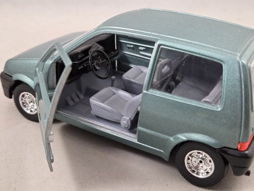 Fiat Cinquecento Bburago 1:24 - Imagen 9 de 11