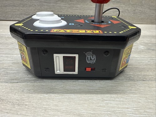 Jakks Pacific Bandai Namco 2009 Pac-Man 12 en 1 Plug N Play Juego de TV PROBADO FUNCIONA - Imagen 3 de 9