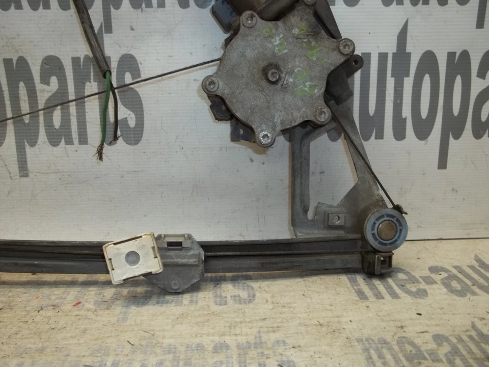 1984-1993 Mercedes-Benz 190E 190D Right Passenger Rear Window Regulator & Motor - Image 3 of 4