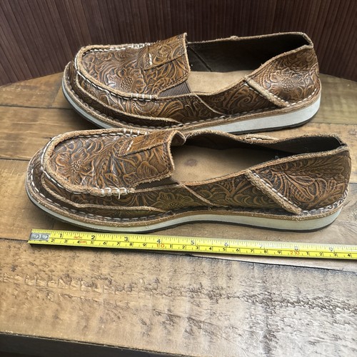 Ariat Women’s Slip On Embossed Leather Shoes 5.5B Flowers - Bild 11 von 16