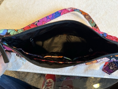 Vera Bradley On the Go Floral Fiesta Pattern Crossbody Purse NWT - Imagen 6 de 10