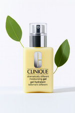 Clinique Dramatically Different Moisturizing Gel 4.2oz Oil-Free Face Lotion