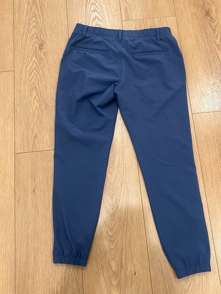 Pantalones de golf Under Armour para hombre talla 32 azul marino rendimiento Foto 2 de 4