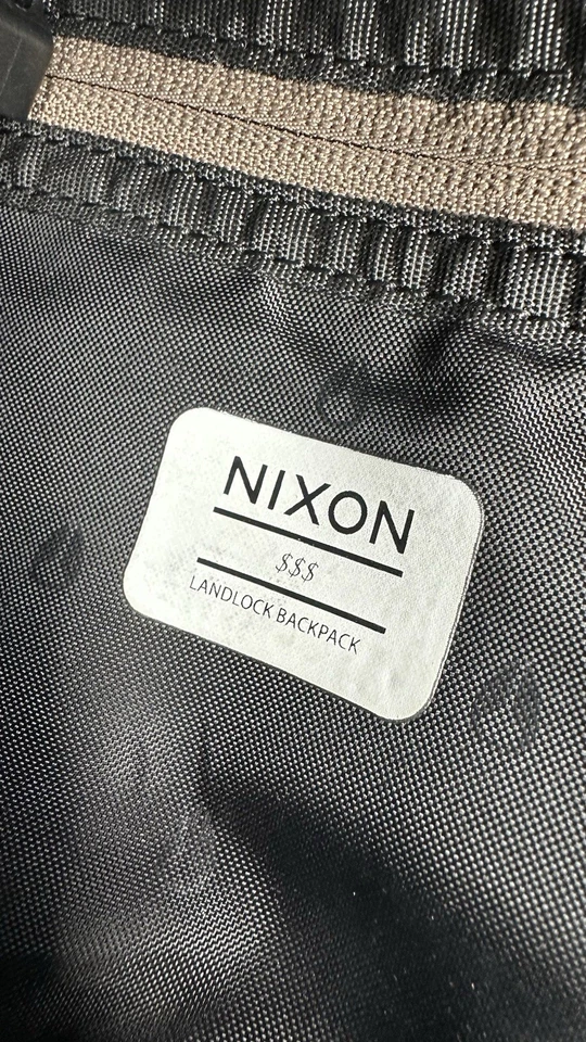 Mochila Nixon Landlock III 33L Negra **Leer Descripción** Foto 4 de 4