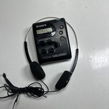 Sony Walkman SRF-M33 Portable AM/FM Stereo Radio Walkman Presets W/Headphones
