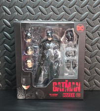Medicom Toy MAFEX No.188 The Batman - Batman - Brand New and Factory Sealed