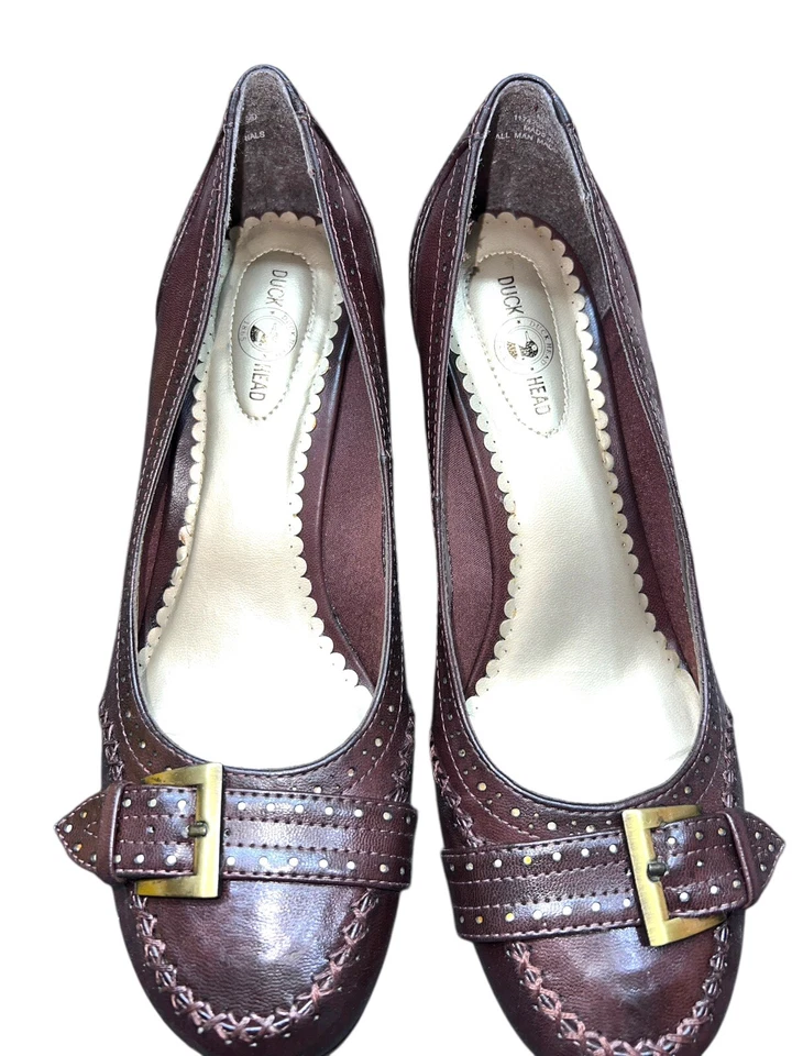 Cabeza de Pato Marilyn Marrón Punta Cerrada Tacones Medianos Hebilla de Bloque 8m Aspecto Retro Foto 2 de 4