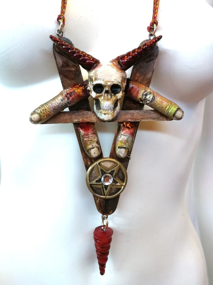 Cruz de Lucifer Alquimia Talismán Gótico Simbología Oculta Satánico Baphomet Satanista Foto 3 de 4