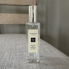 English Pear & Freesia Jo Malone London 香水- 一款2010年女