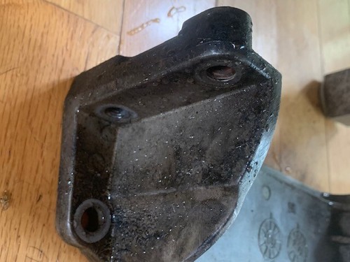 2007-2010 DODGE DAKOTA 2WD 4.7L A/T TRANSMISSION BRACKET~SHELF 3 - Picture 4 of 5