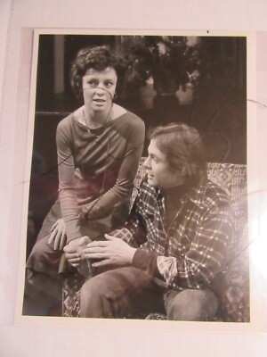 JOHN FITZPATRICK in ANOTHER WORLD 1975 Press Photo w ROBERTA MAXWELL