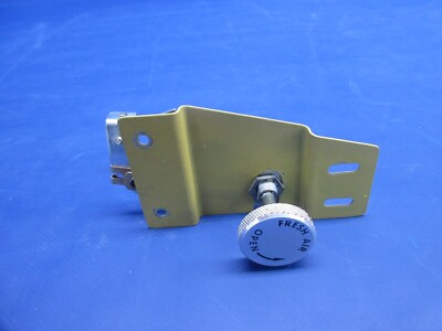 Beech 58 Baron Overhead Fresh Air Vent Control Bracket (0325-707)