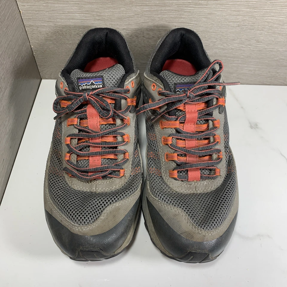 Женские туристические туфли Patagonia размер 9 черные серые оранжевые - Изображение 3 из 4