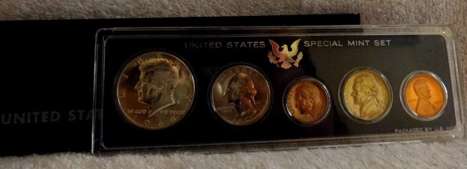 6-SET LOT-PROOF AND SPECIAL MINT SETS-1965,66,67 SMS PLUS 1968.69 &70-PROOF SETS - Image 4 of 4