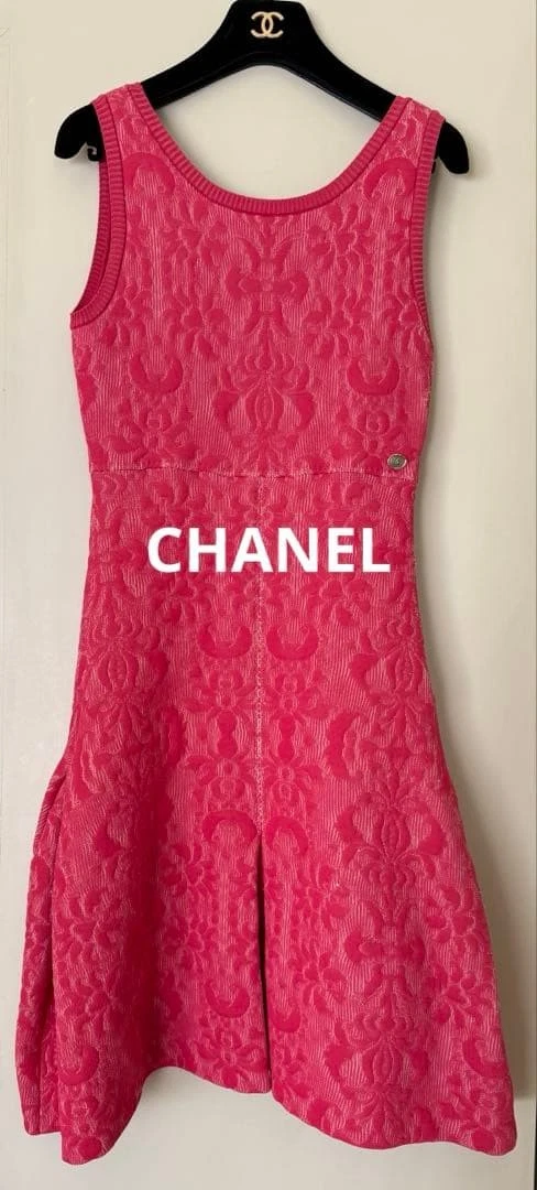 Chanel — CHANEL Rose Pink Knit Dress Size 36 Stretch Elegant Authentic France SR2131