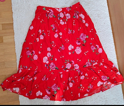 Divided by H&M Damen Midi-Rock A-Linie Blumenmuster rot Viskose Gr. 42 Neu