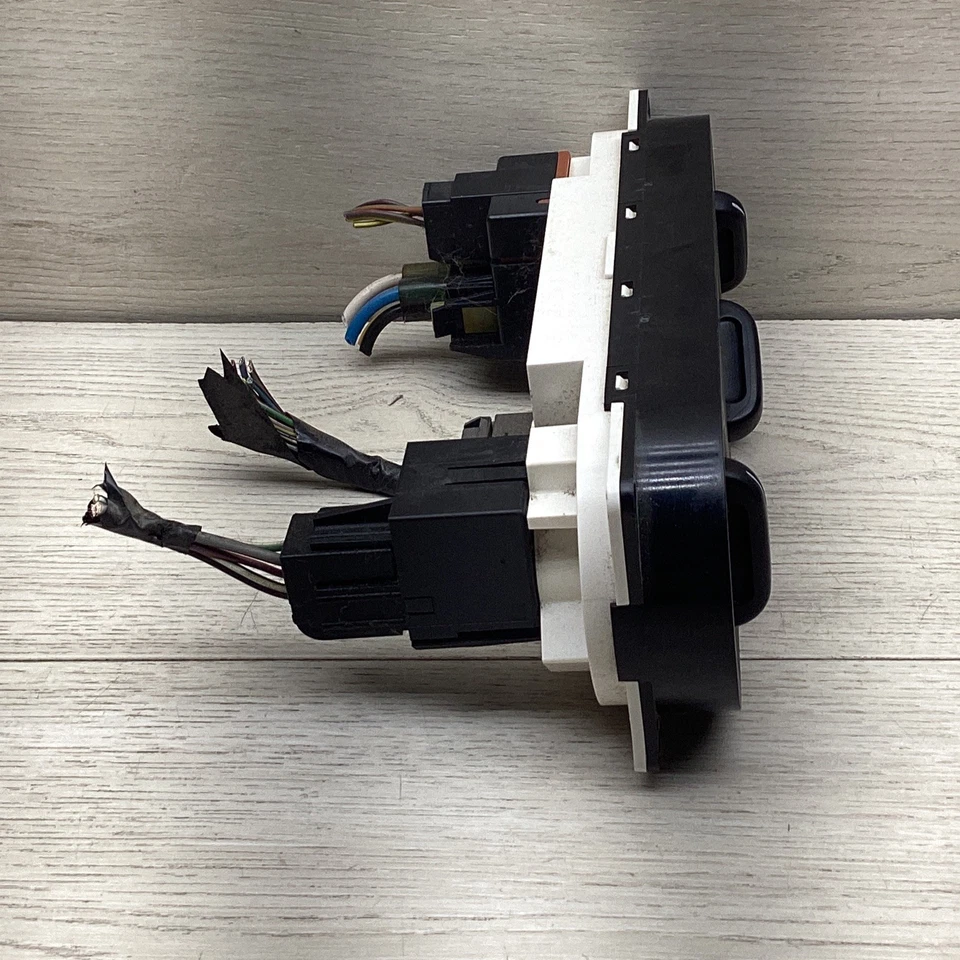 Temperature Control Front Excluding Sport Trac Dash Fits 07-10 EXPLORER - Image 2 of 3