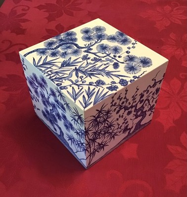 Williams Sonoma Large Lacquered Wood Jewelry Trinket Box Blue White Floral Tree