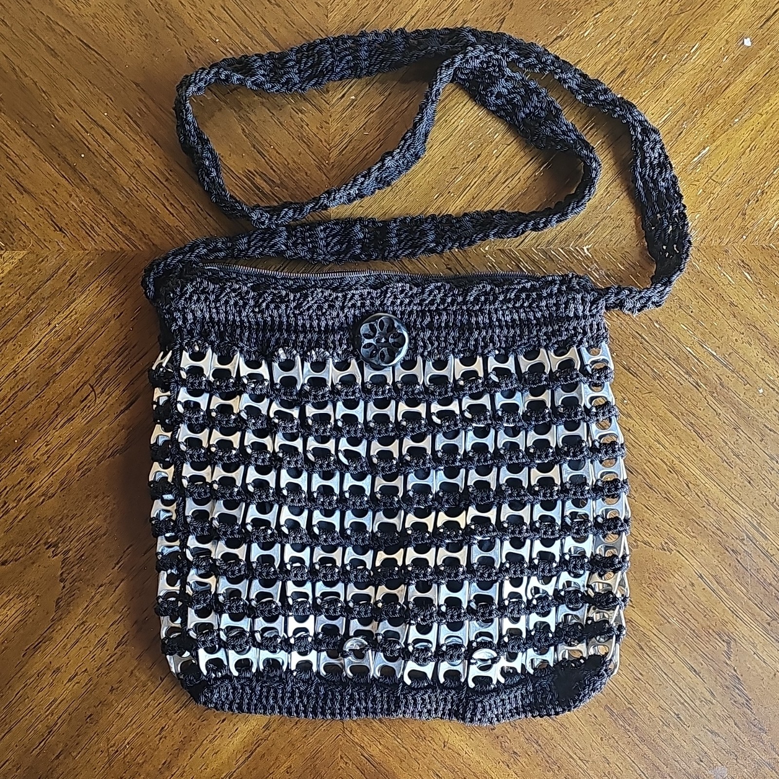 Crochet Metal Pop Tab Shoulder Bag Black Silver Boho Casual Vintage Handmade