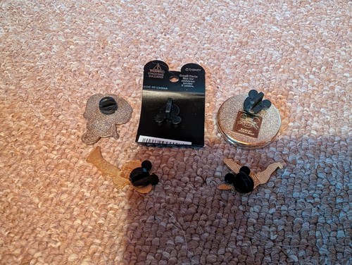 Disney pin lot Little Mermaid, Mulan, Tinkerbell, Etc - Bild 2 von 2