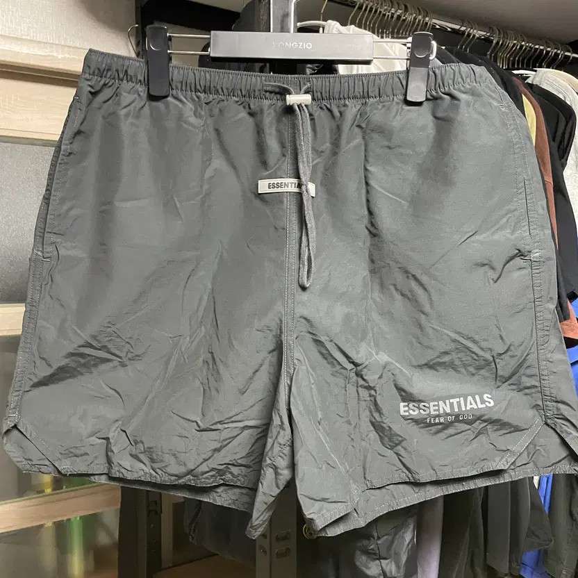 FEAR OF GOD ESSENTIALS Volley Shorts Black M Official thumbnail 3