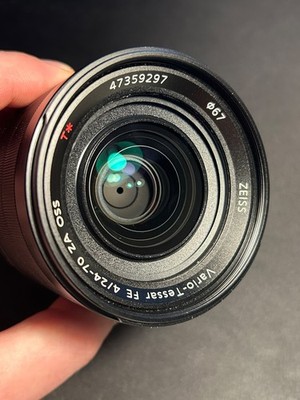 Sony FE 24-70mm F4 ZA OSS Carl Zeiss Vario Tessar T