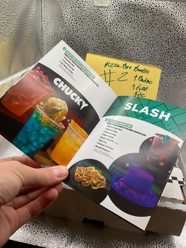 NEW Universal HHN Five Nights at Freddy's FNAF ID Badge + PIZZA BOX AND FOOD MAP - Picture 7 of 18