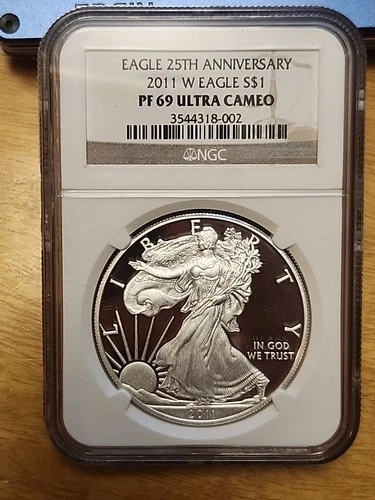 2011-W $1 Proof Silver American Eagle 25th Anniversary -NGC  PF 69 Ultra Cameo