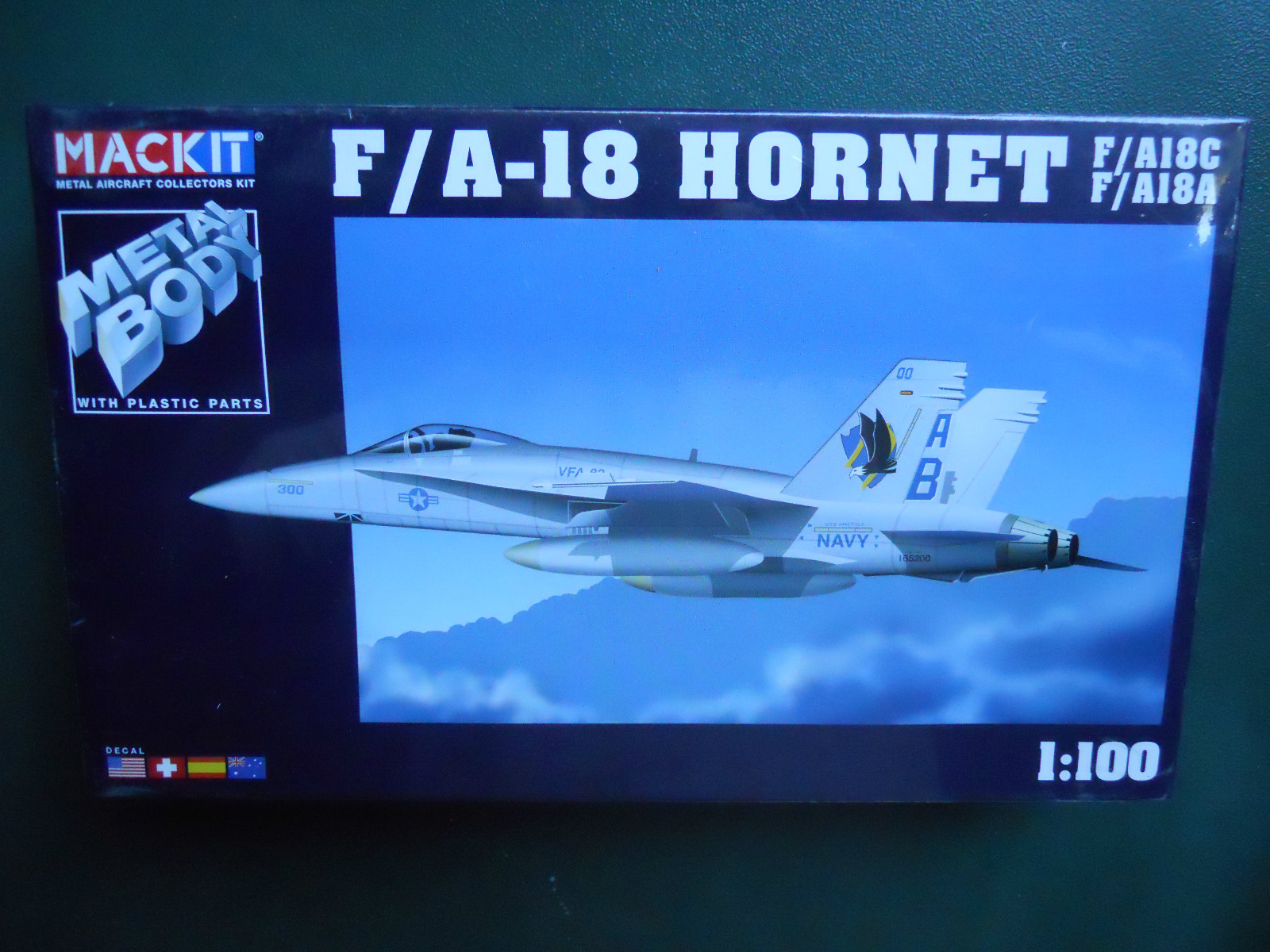 Kit métal Armour Franklin Mint F/A-18 Hornet 1/100 sous blister scellé
