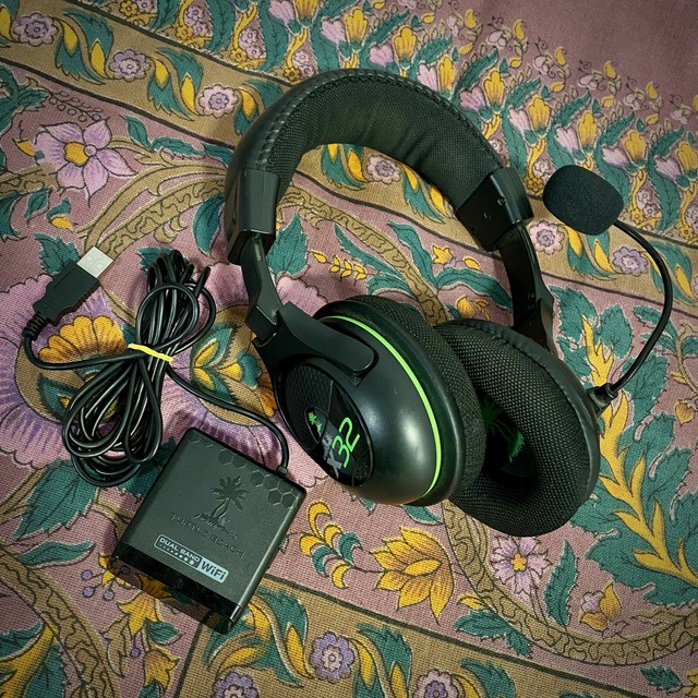 Turtle Beach X32 Headset & Wireless WiFi Transmitter Adapter *Untested* Turns On eBay