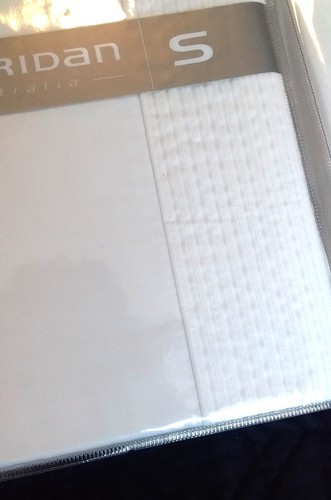1 x Sheridan European Pillowcase, 65 cm x 65 cm, 100% Cotton Percale, 600 TC - Picture 3 of 3