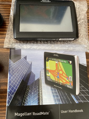 Magellan RoadMate SE4 Automotive Mountable - Picture 3 of 4