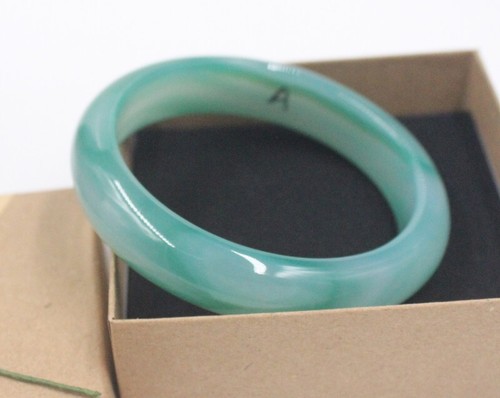 inimaginable hermoso PULSERA BRAZALETE JADE NATURAL VERDE TALLA 64 mm + CAJA A - Imagen 3 de 3