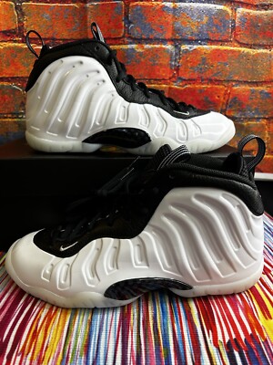 all white phone posits