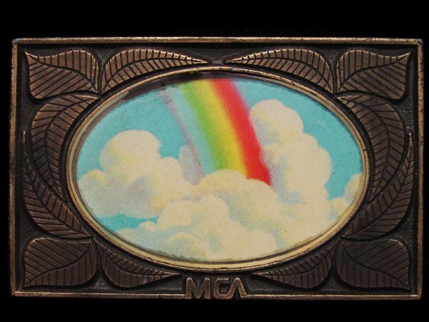 JI19164 VINTAGE 1975 ***MCA RECORDS*** RAINBOW IN THE CLOUDS LOGO BELT BUCKLE