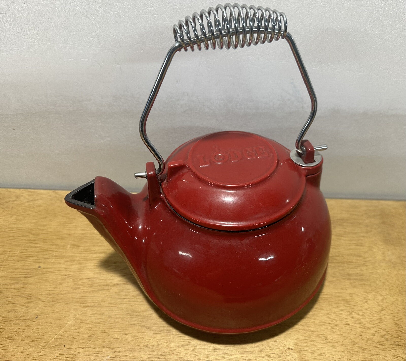 Lodge Cast Iron Tea Kettle Humidifier 2TK2 Red Enamel eBay