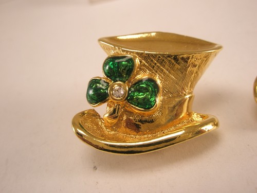 Shamrock Rhinestone Top Hat Vintage Tie Tack Lapel Pin lucky irish saint pat u12