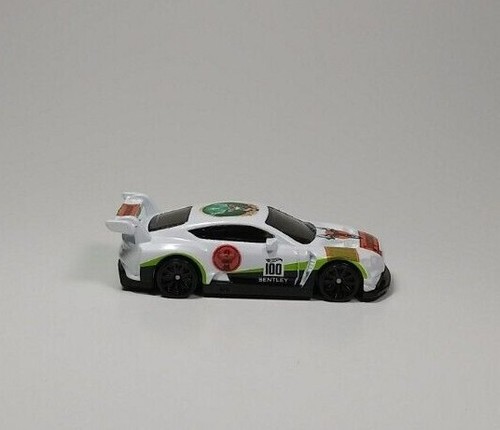 1/64 HOT WHEELS: 2018 BENTLEY GT3 - JAGERMEIFTER RACING - CUSTOM - NEW  - Picture 5 of 9