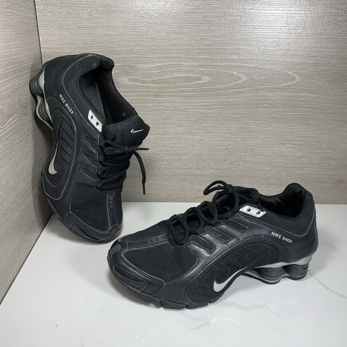 nike shox navina black