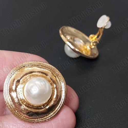 CLIP ON 2cm retro ROUND white PEARL EARRINGS disc GOLD FASHION non-pierced ears - Picture 3 of 5