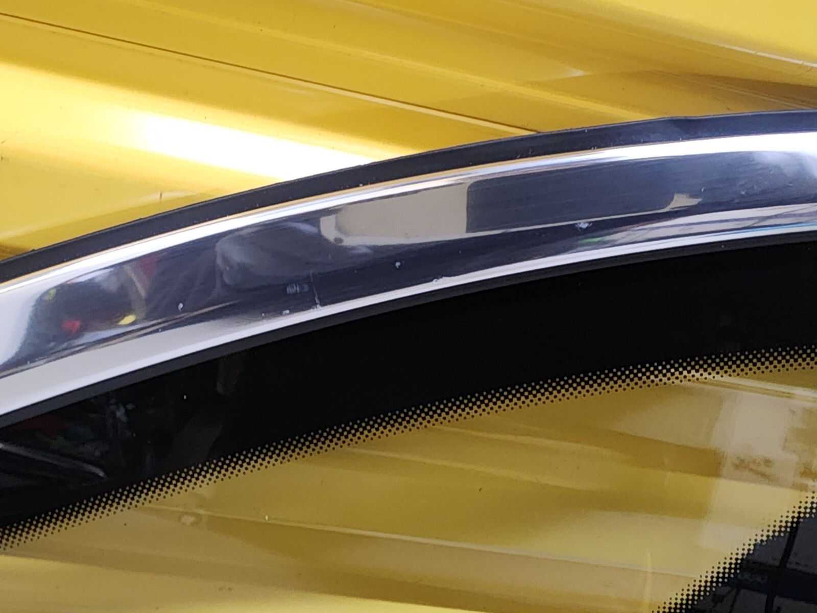 2016-2020 BENTLEY BENTAYGA REAR RIGHT GLASS QUARTER VENT WINDOW SIDE PANEL OEM